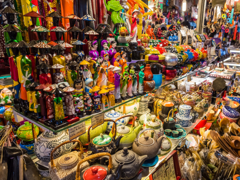 SAIGON SHOPPING TOUR