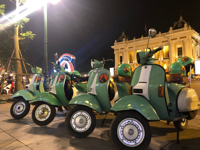 HOIAN VESPA BY NIGHT FOOD TOUR