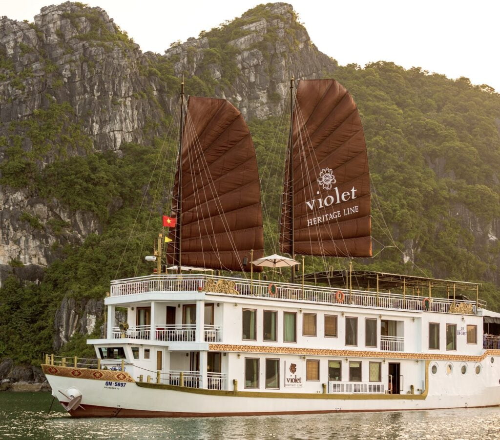 HERITAGE LINE – VIOLET CRUISE