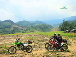 VIETNAM MOTORBIKE EAST WEST NORTH