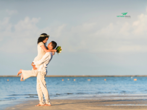 ROMANTIC VIETNAM GETAWAY