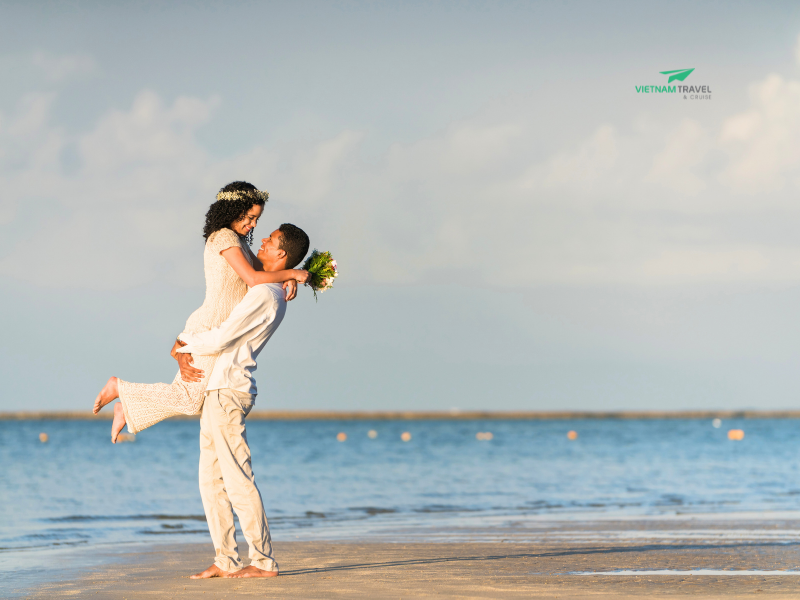 ROMANTIC VIETNAM GETAWAY